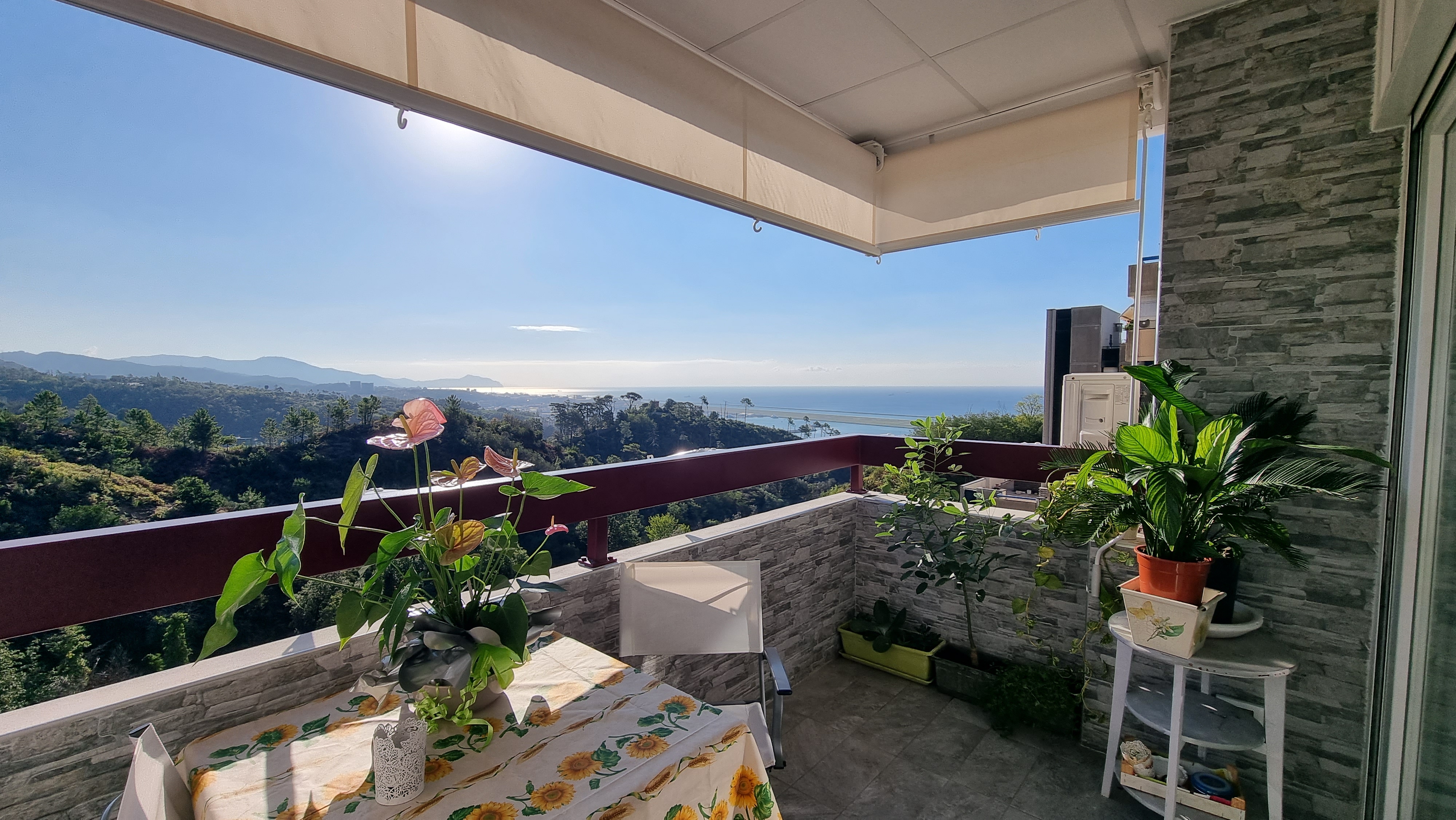 vendita pegli 2 con terrazza al piano